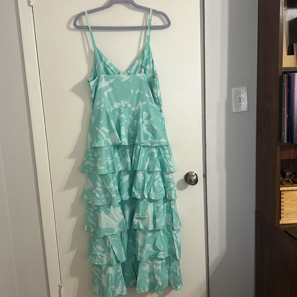Tiered Ruffle Dress Brand new never worn - Picture 2 of 2